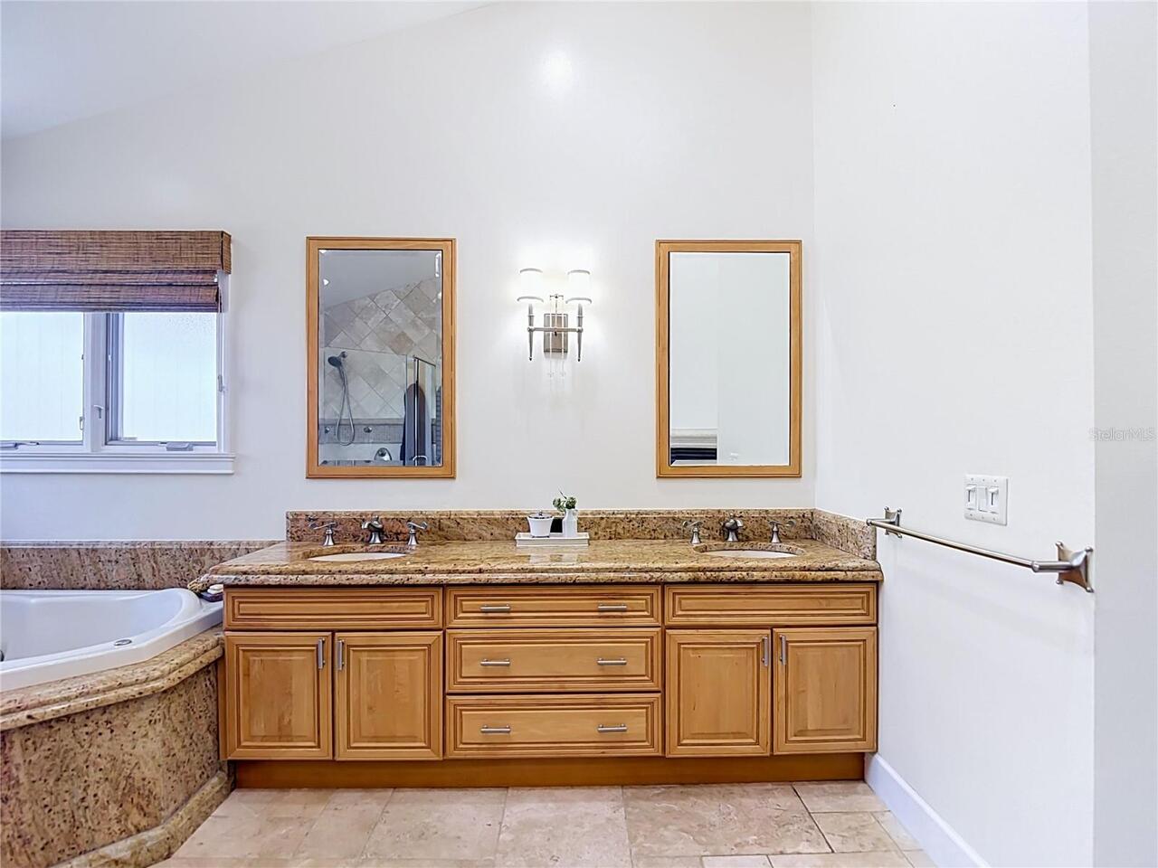 Listing Photo 34