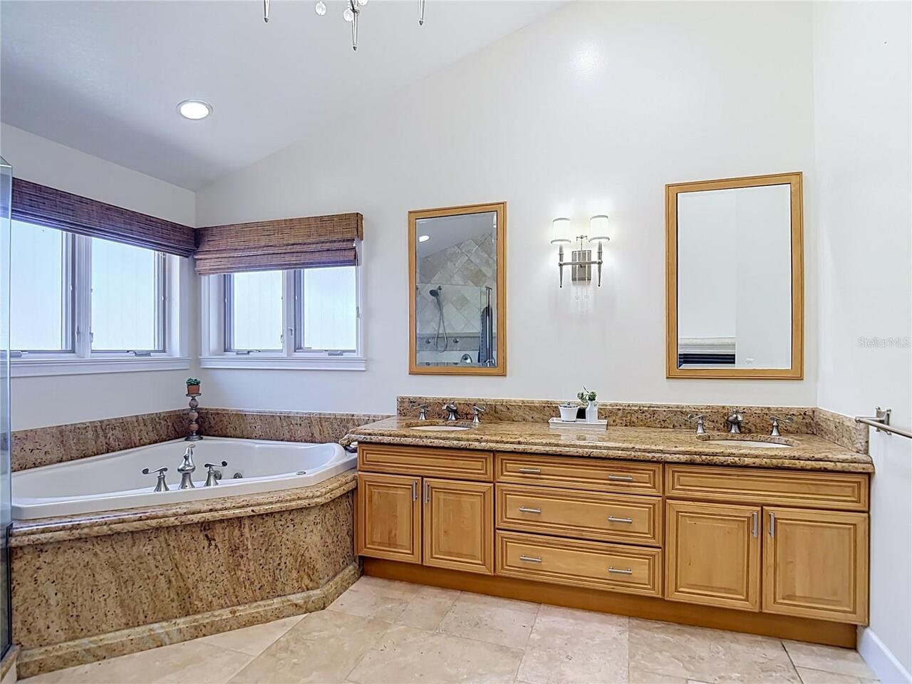 Listing Photo 35