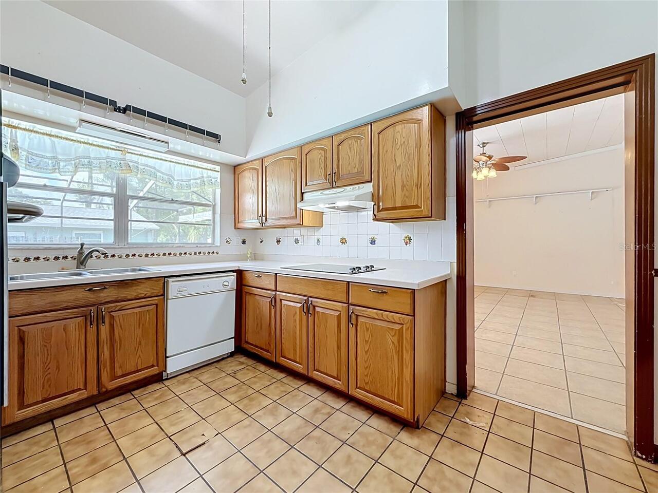 Listing Photo 17