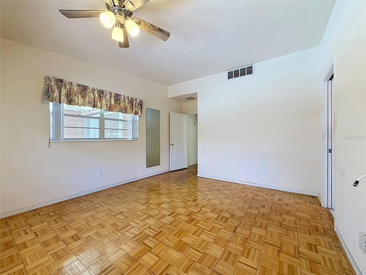 Listing Photo 25