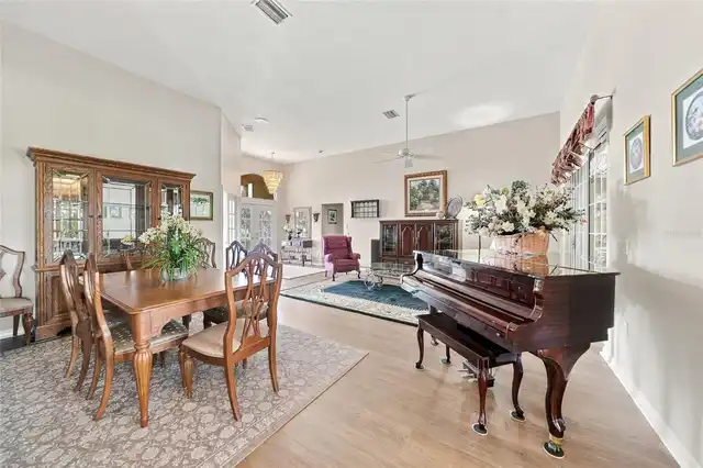 Listing Photo 7