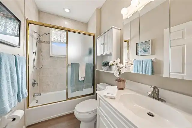 Listing Photo 15