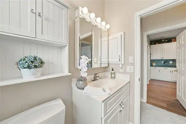 Listing Photo 16