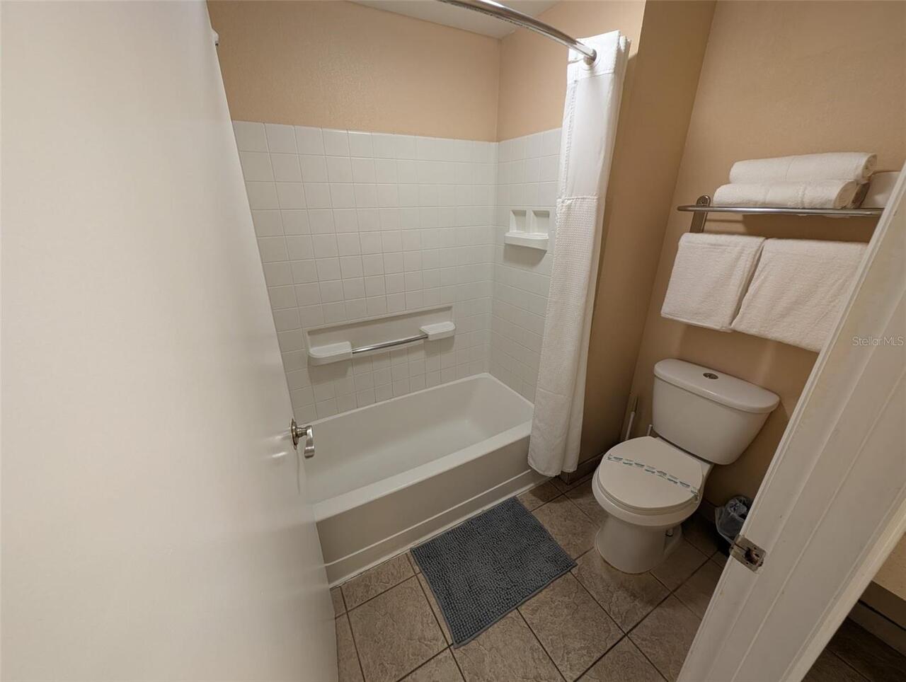 Listing Photo 10