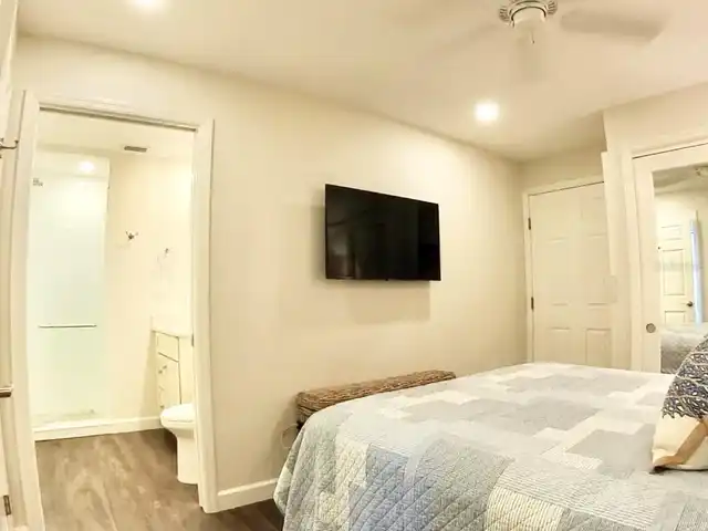 Listing Photo 15