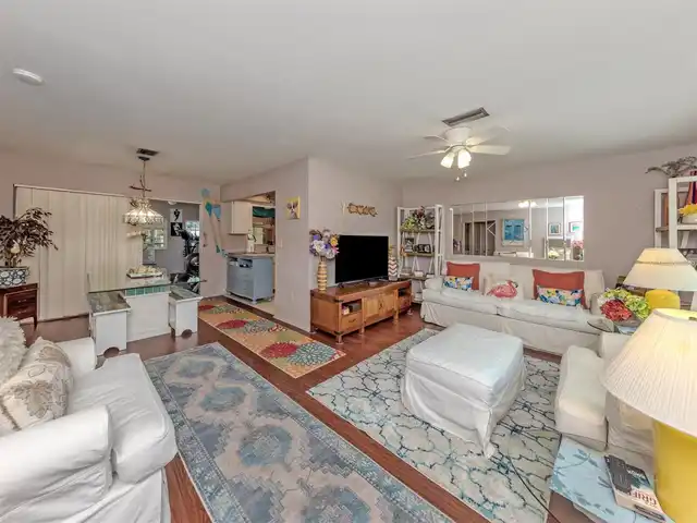 Listing Photo 13