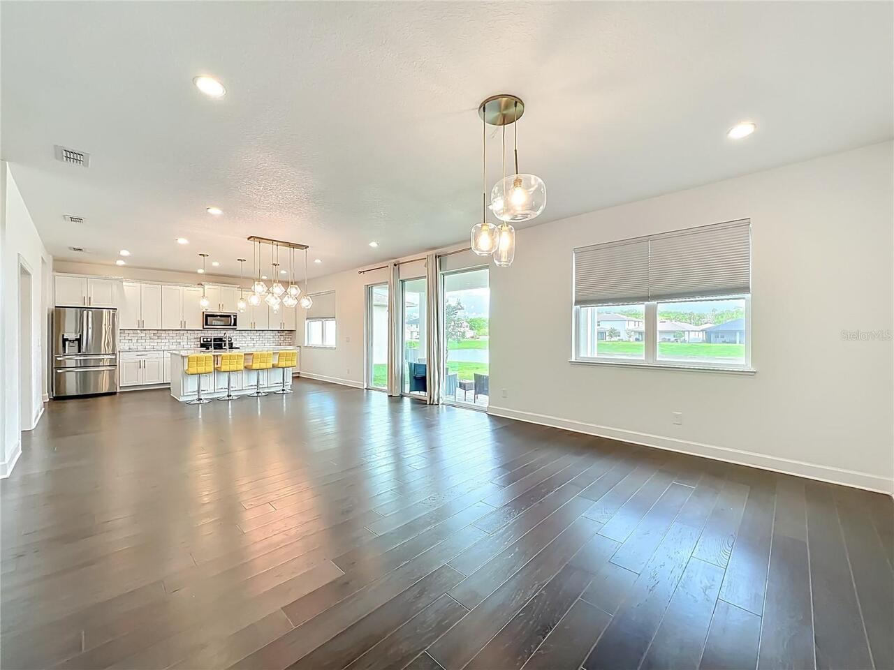 Listing Photo 8