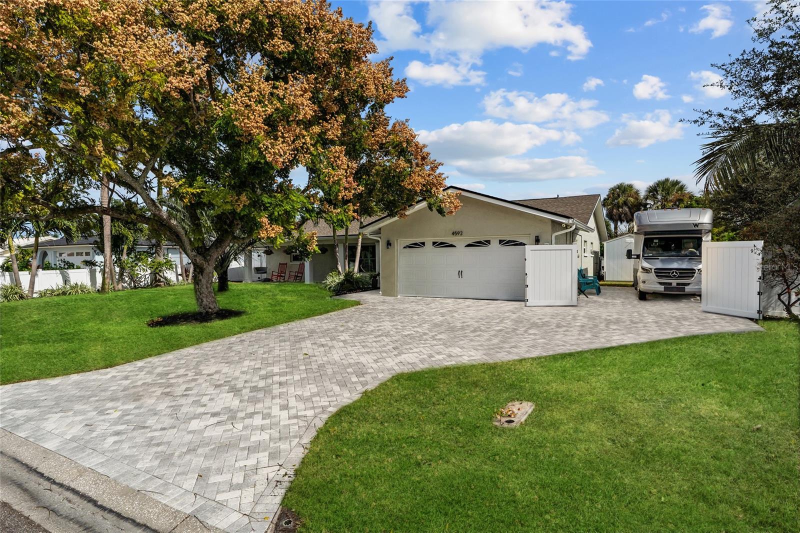 St Petersburg Real Estate