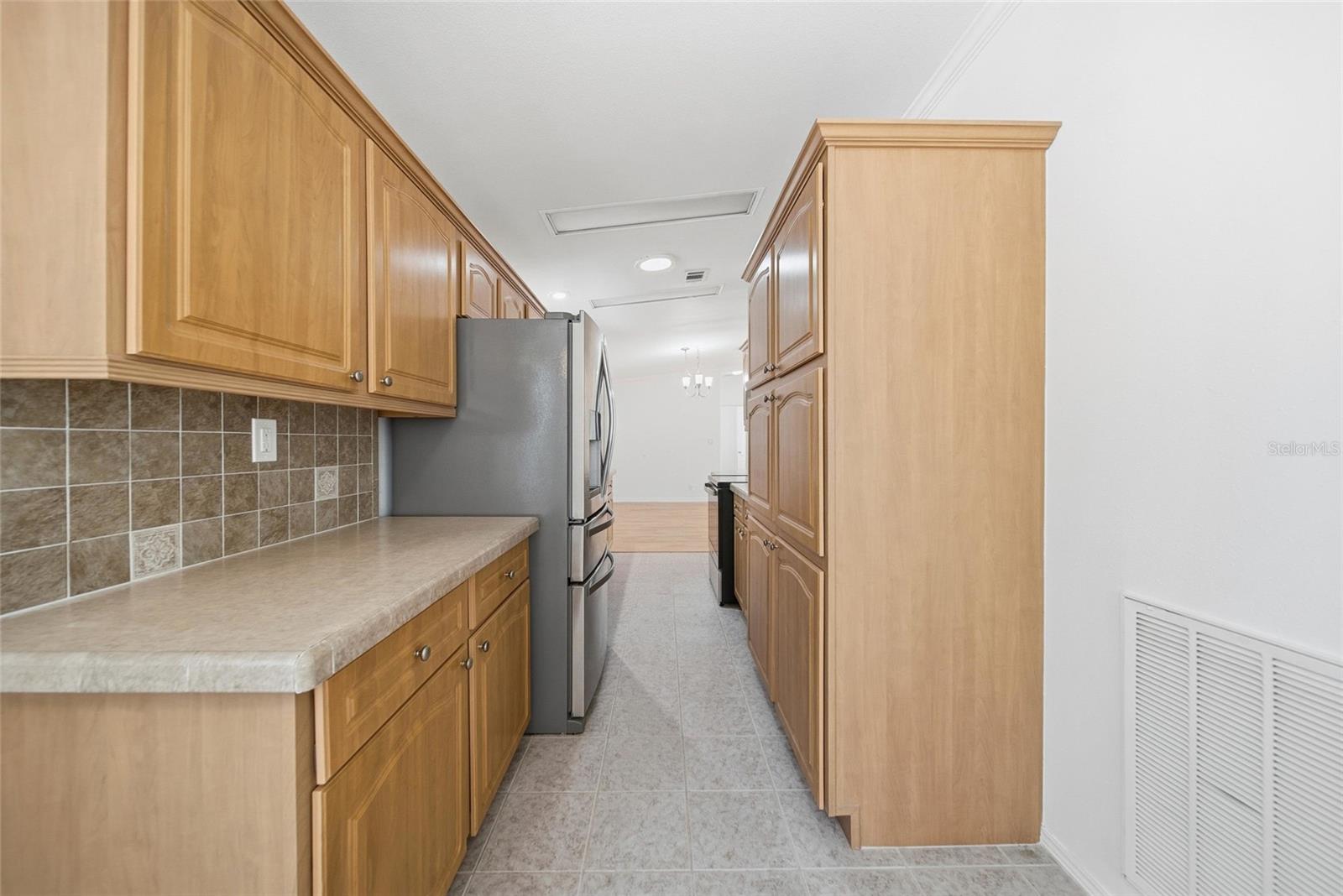 Listing Photo 10