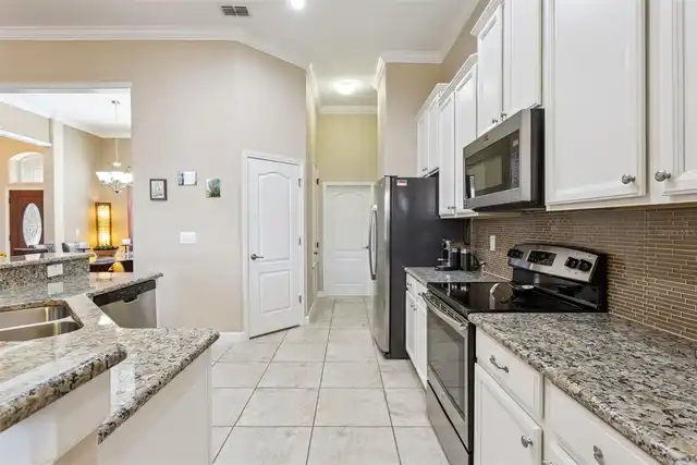 Listing Photo 13