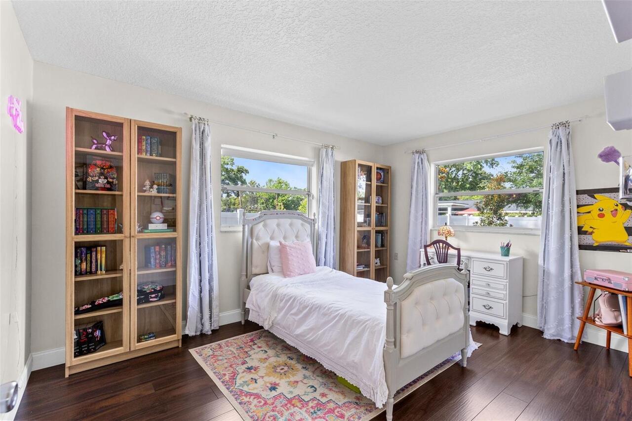 Listing Photo 17