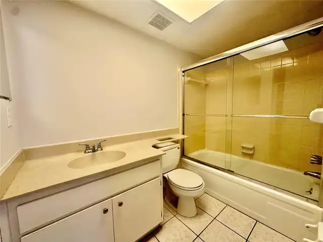 Listing Photo 14