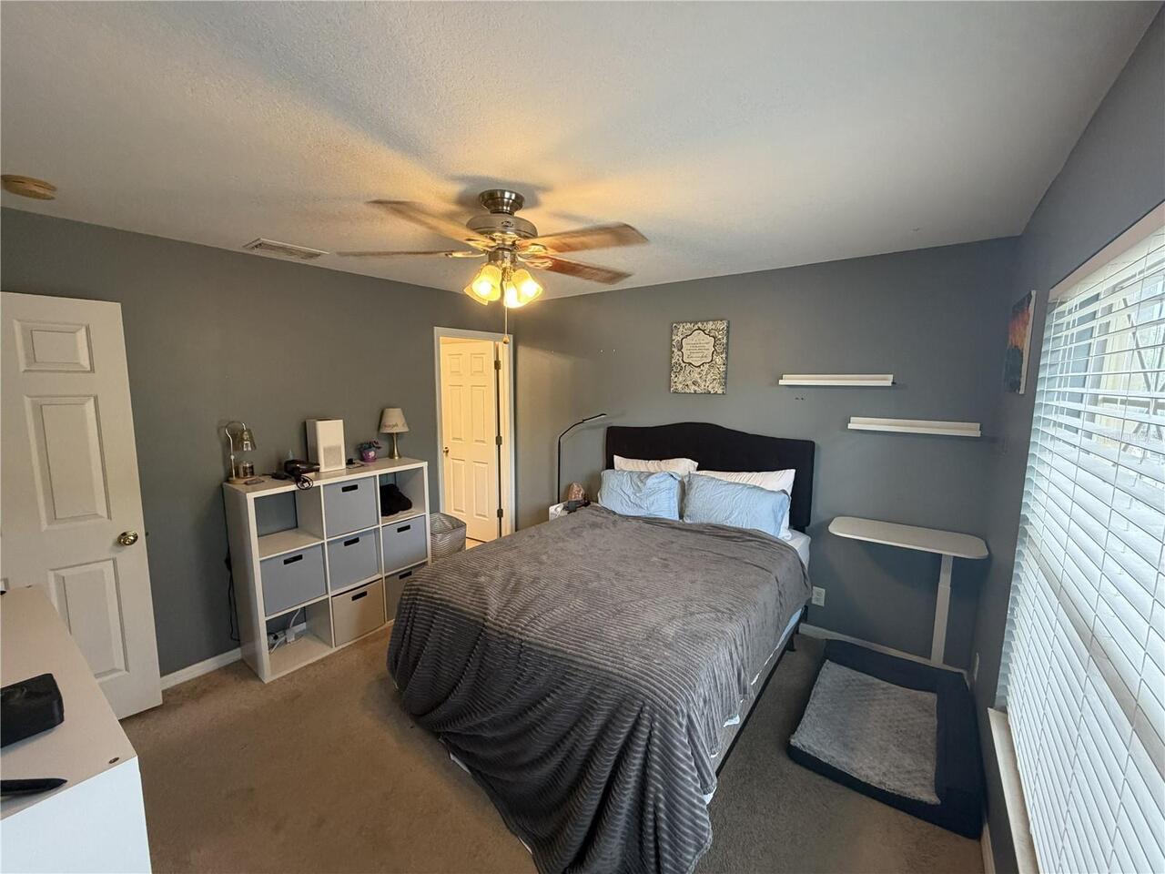 Listing Photo 11