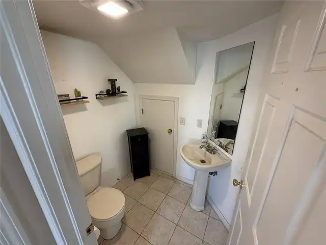 Listing Photo 9