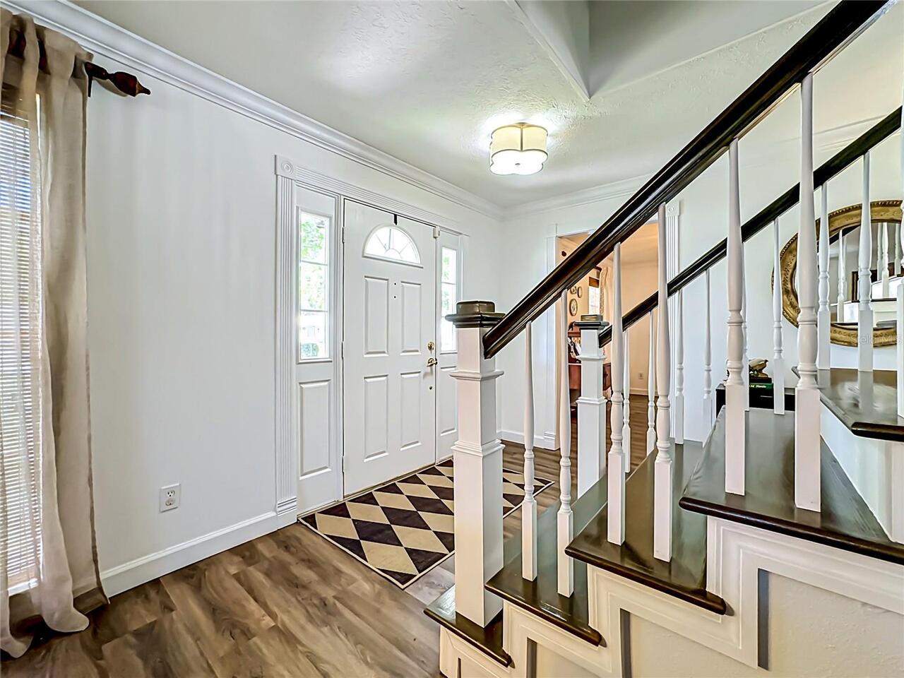 Listing Photo 8