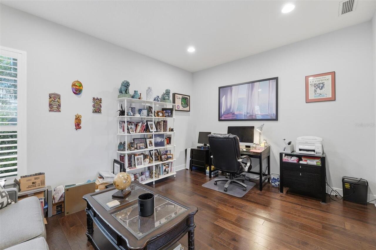Listing Photo 9