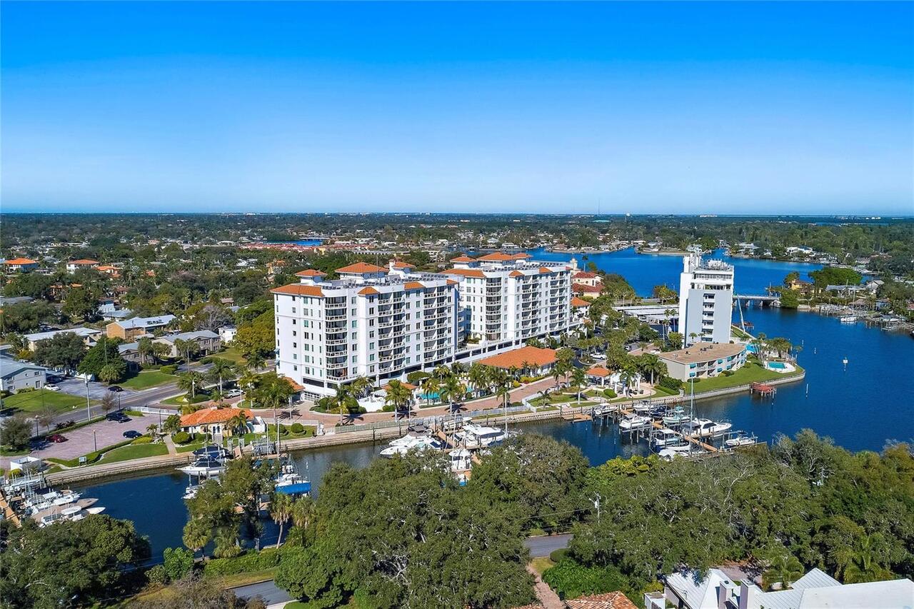 St Petersburg Real Estate