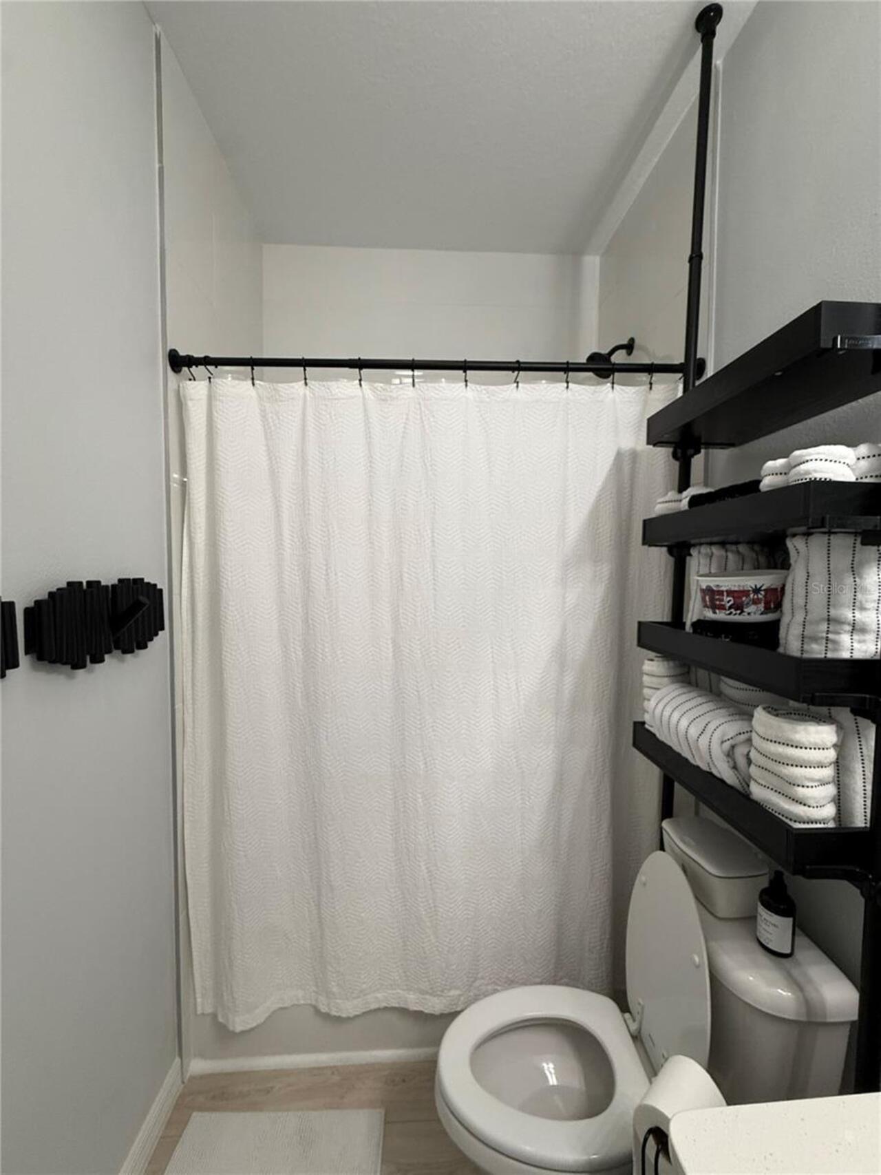 Listing Photo 17