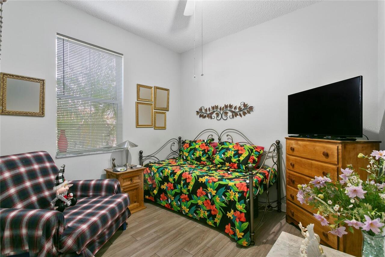 Listing Photo 14