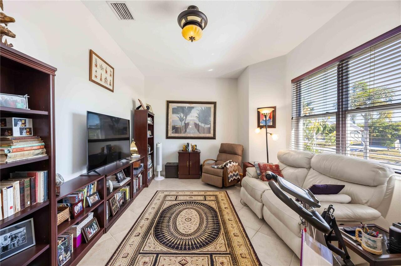 Listing Photo 15