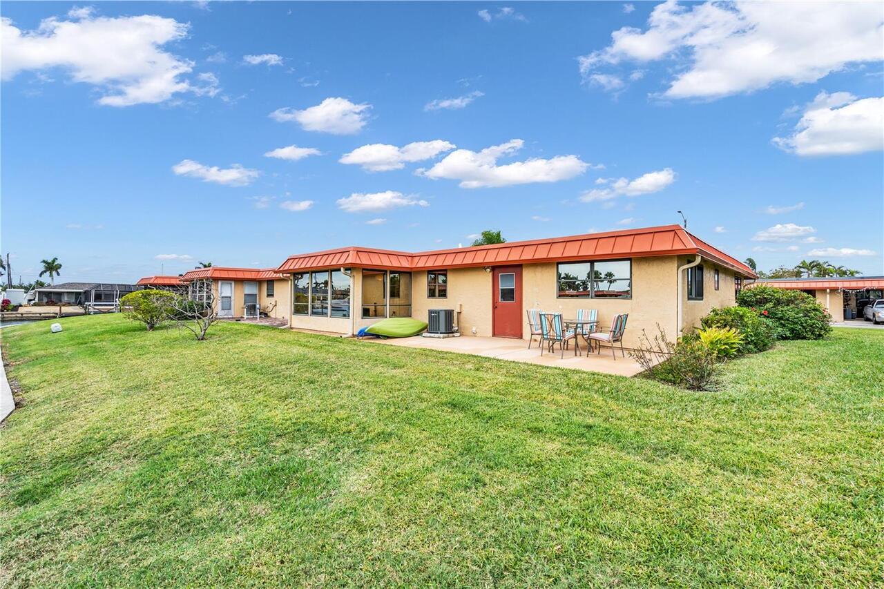 Listing Photo 9