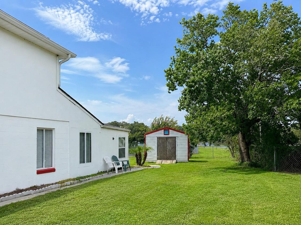 Listing Photo 12