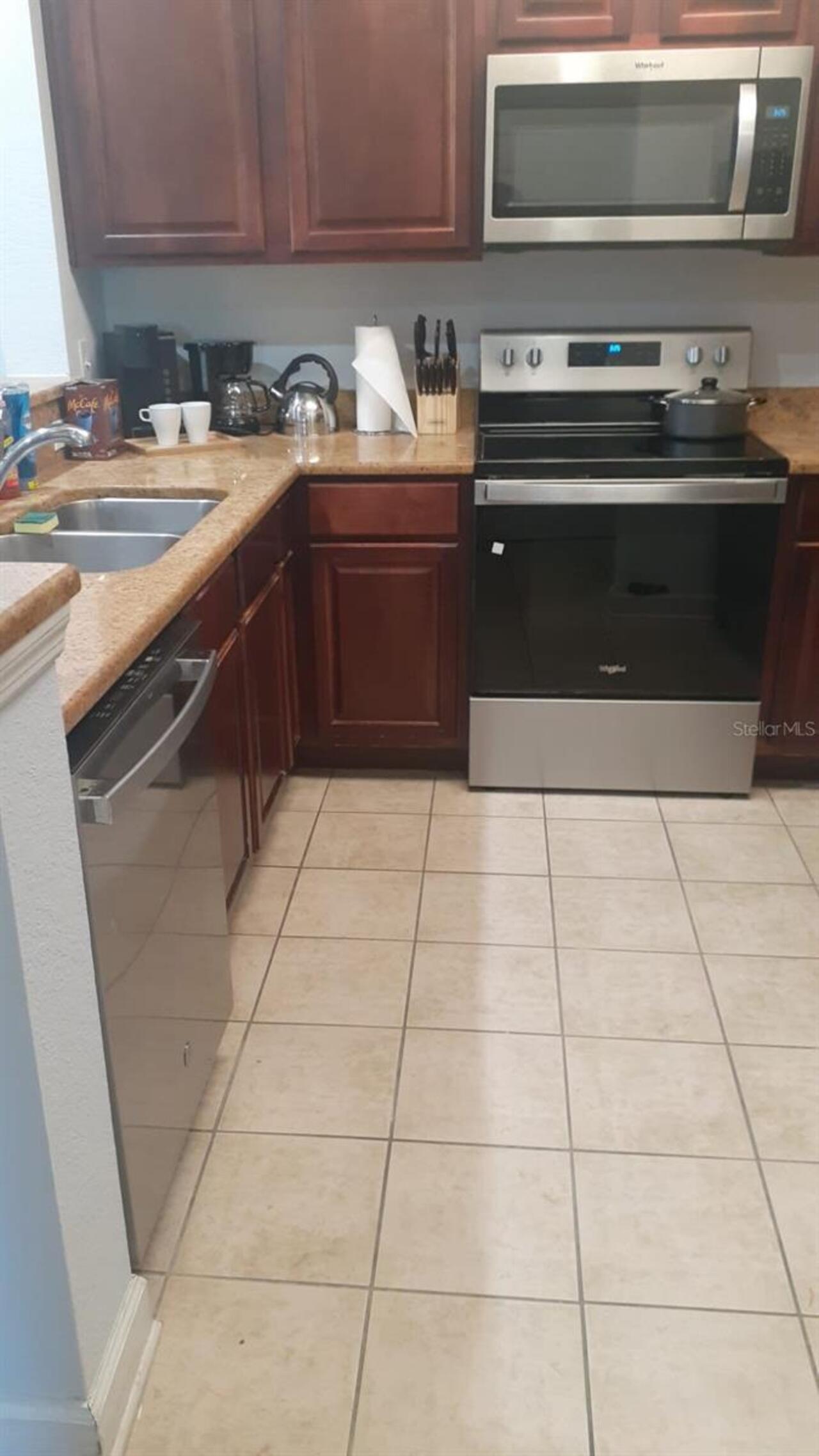 Listing Photo 8