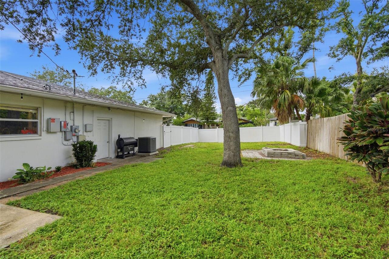 Listing Photo 8