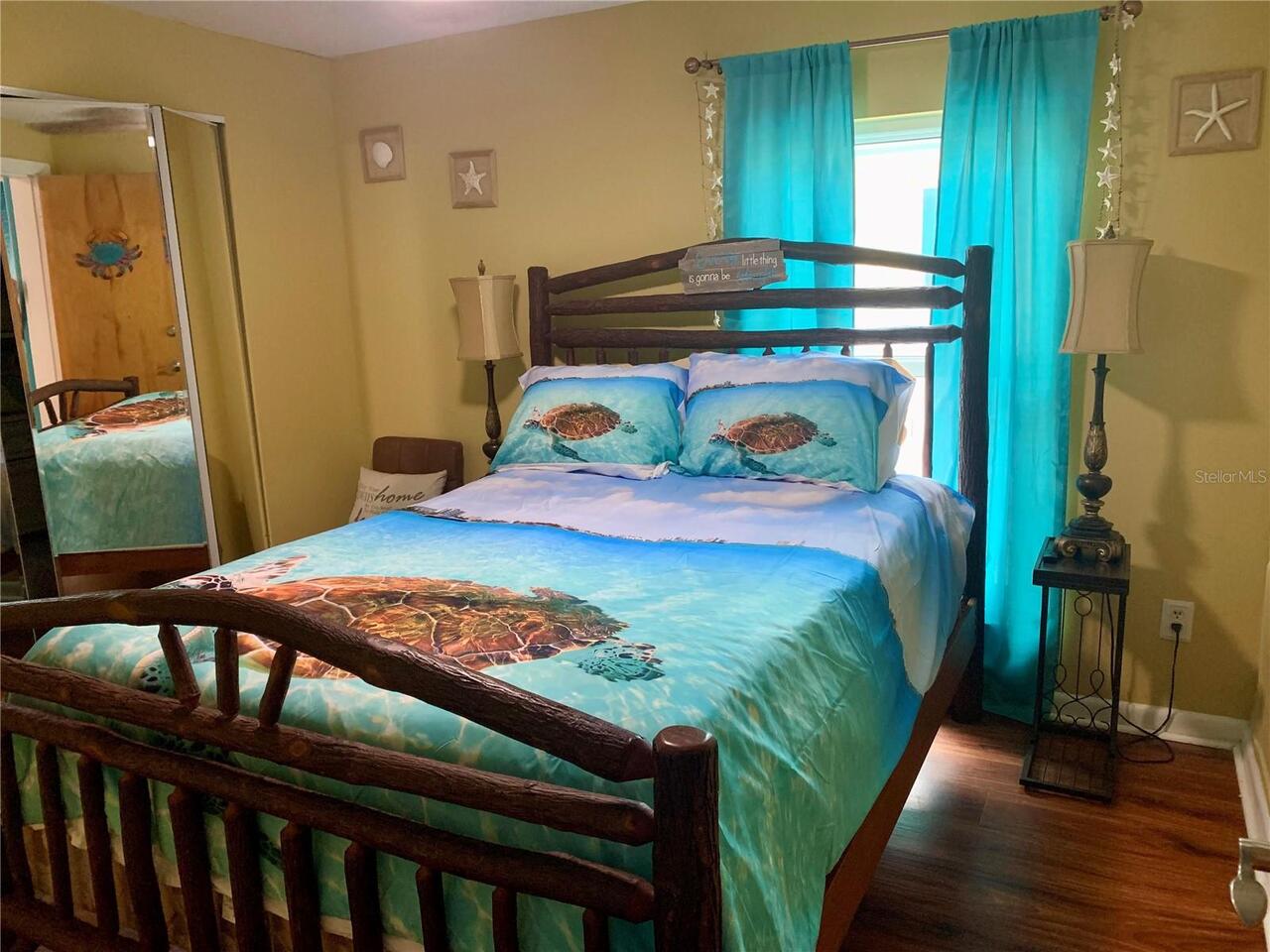 Listing Photo 12