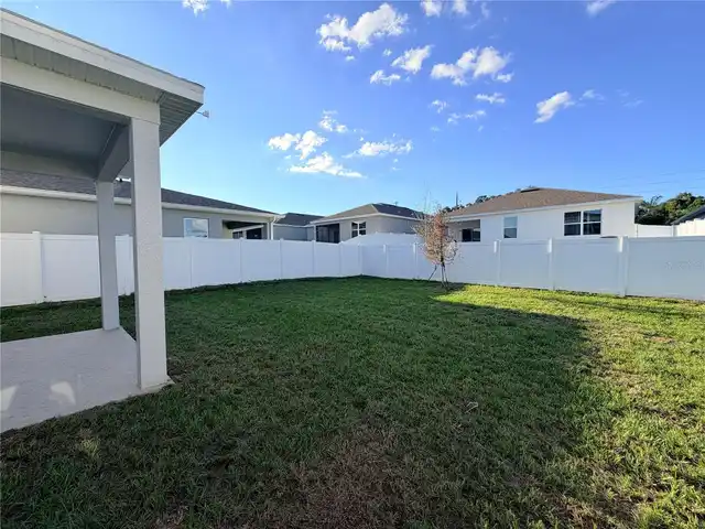 Listing Photo 16