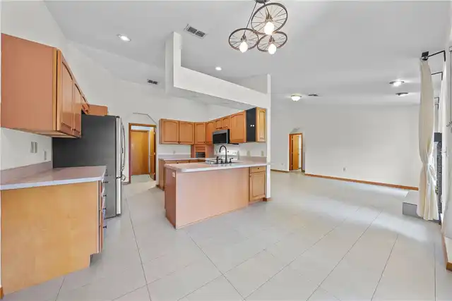 Listing Photo 13