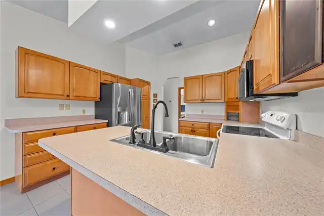 Listing Photo 17