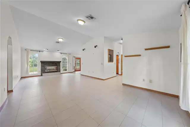 Listing Photo 20