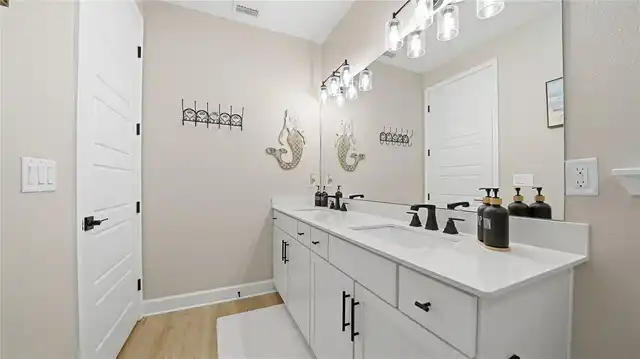 Listing Photo 42