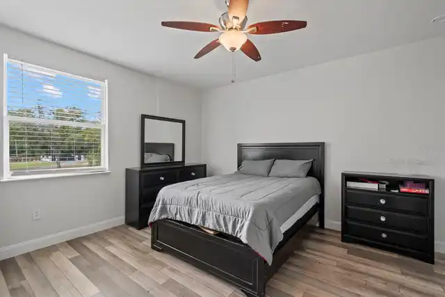 Listing Photo 37