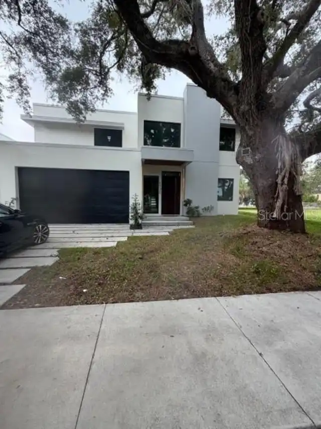 Sarasota Real Estate