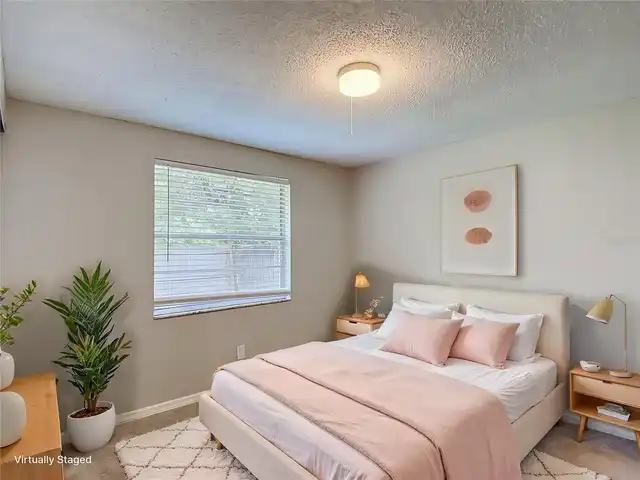 Listing Photo 23