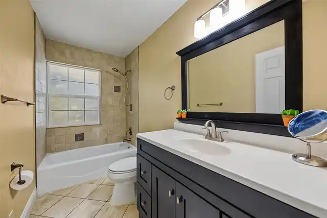 Listing Photo 25