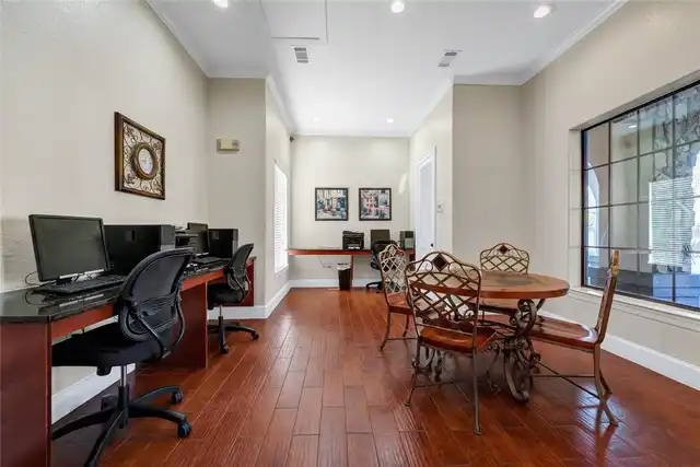 Listing Photo 32
