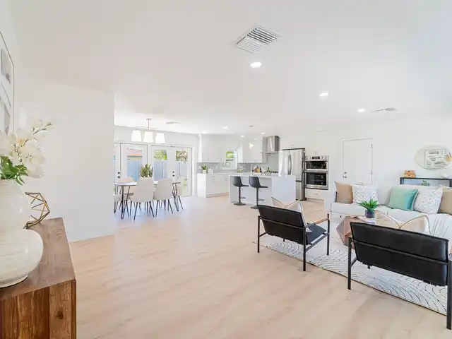 Listing Photo 18