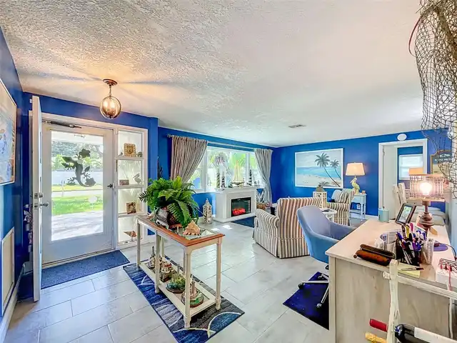 Listing Photo 9