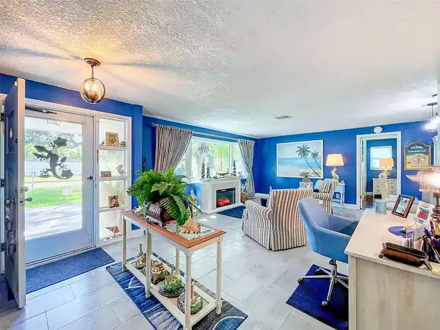 Listing Photo 10