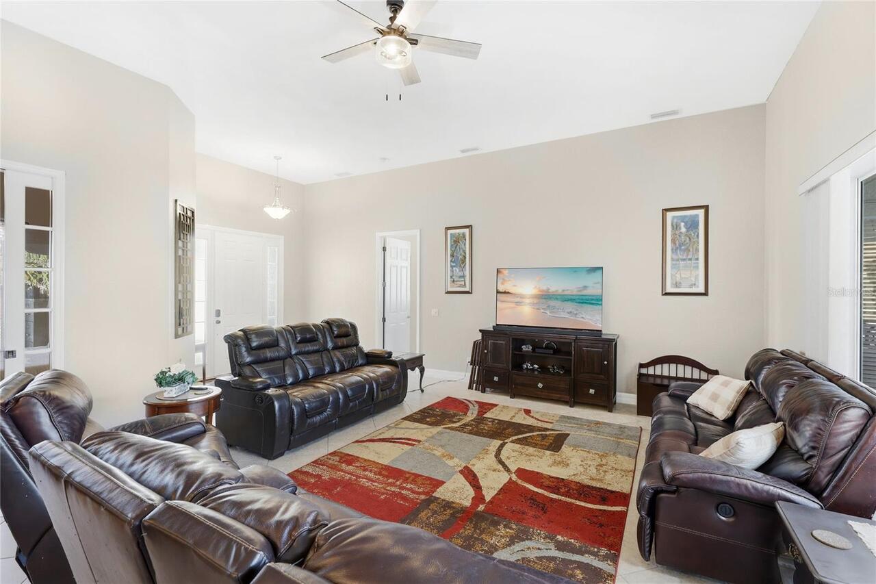 Listing Photo 8