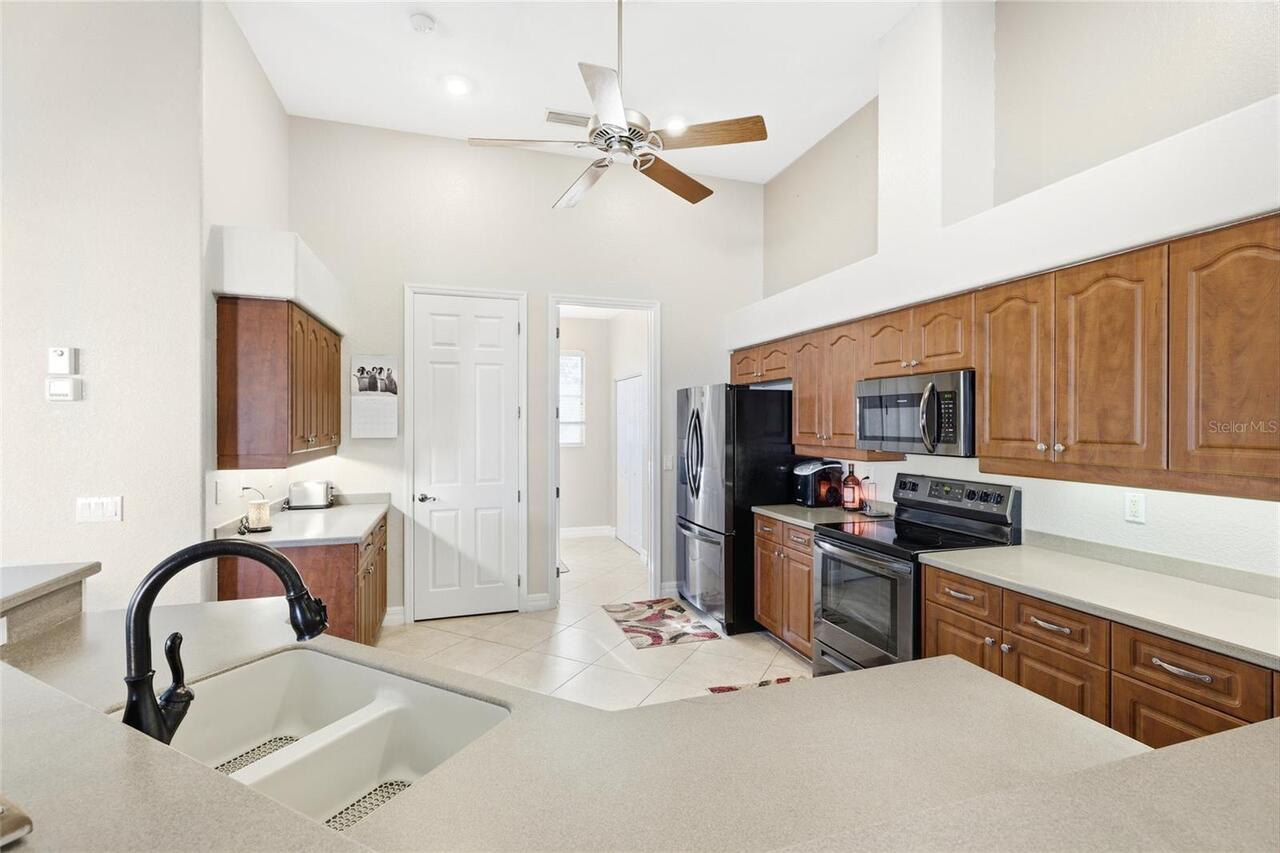 Listing Photo 11