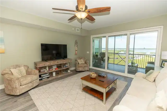 Listing Photo 7