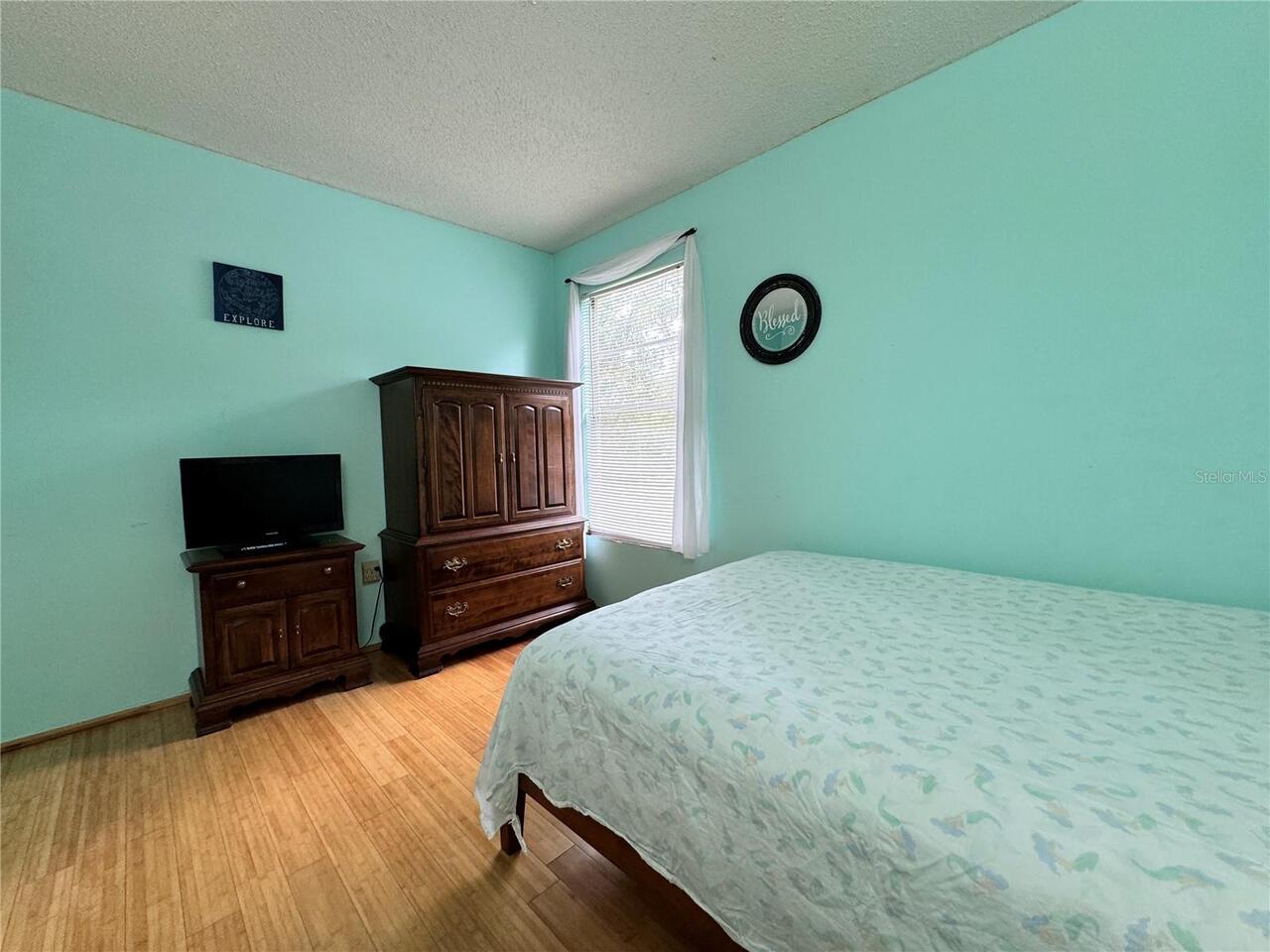Listing Photo 18