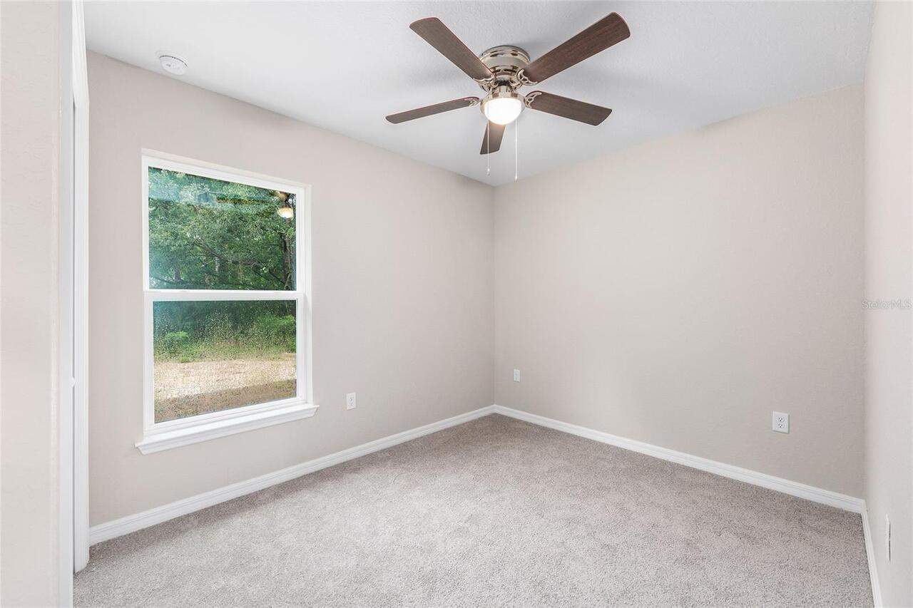 Listing Photo 14