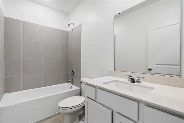 Listing Photo 12