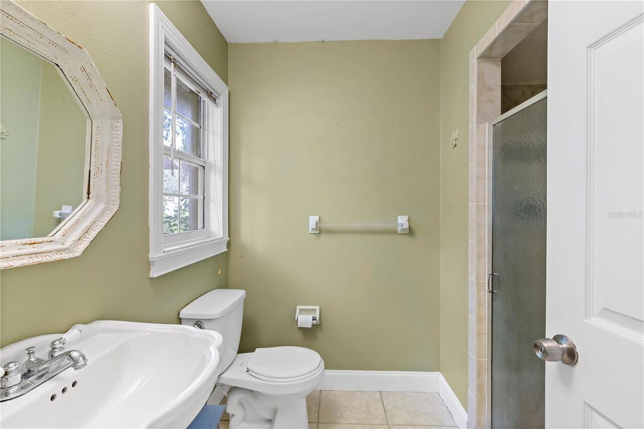 Listing Photo 16