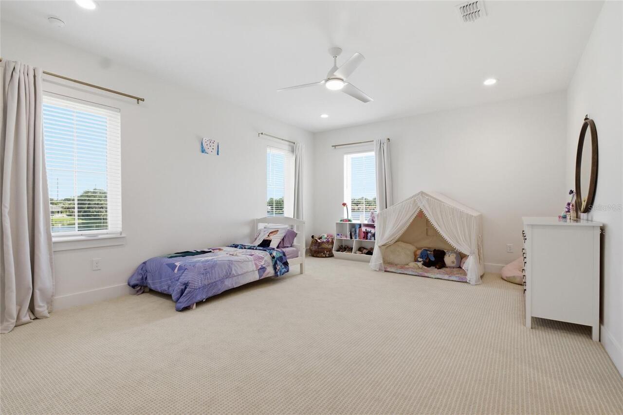Listing Photo 43